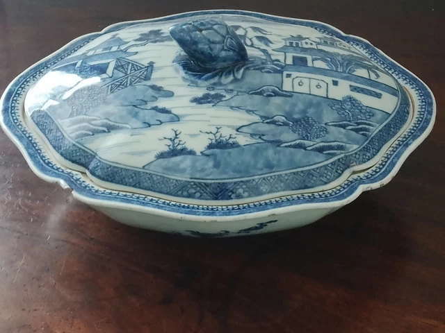 Late 18Th/ Early 19Th Century Chinese Blue & White  Export Tureen & Cover
