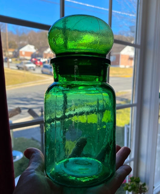 VINTAGE ANTIQUE EMERALD Green Apothecary Jar with Bubble Lid made in