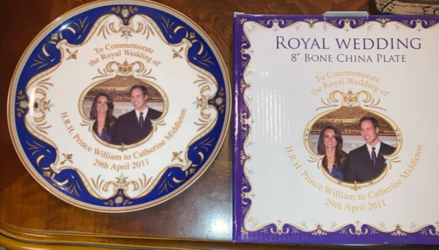 2011 Royal Wedding Boxed~Prince William/Kate~Bone China~8" Plate~Royal Crest~NWT