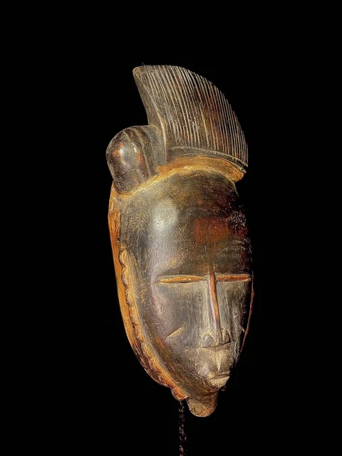 Maschera africana antica intagliata a mano in legno decorazione murale...