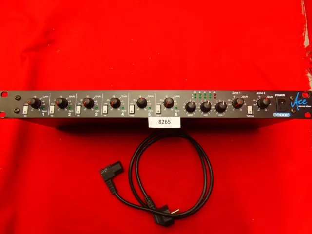 DATEQ ACE-MKII - Rack-Mixer, 4 Mikro und 8 Line Eingänge, 1HE