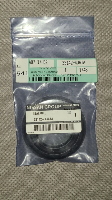 Front & Rear Propshaft UJ & Transfer Box Output Oil Seal Set For Nissan Navara D40 2.5DCi