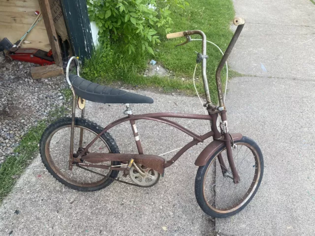 Vintage STINGRAY Type BOYS BANANA SEAT MUSCLE BIKE Bicycle 3 Speed Vintage STINGRAY Type BOYS BANANA SEAT MUSCLE BIKE Bicycle 3 Speed