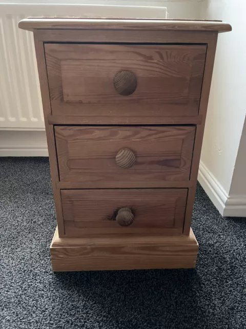 solid wood bedside Table cabinet 3 Drawers