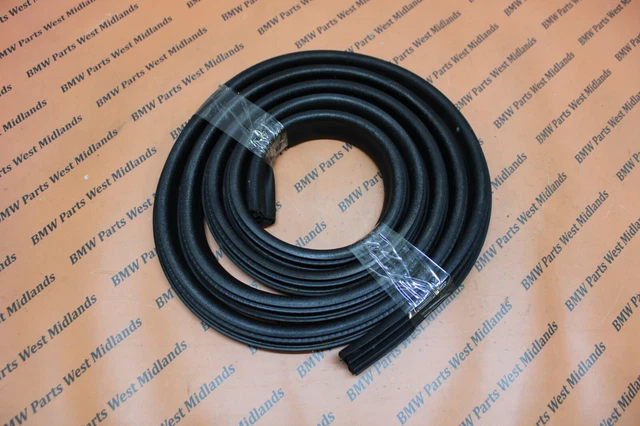 thumbnail image 2 of LST Rubber Door Seal Kit For Renault Master III Sliding Door (Left & Right) - Black 2 of 3