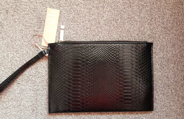 debenhams | Bags | Y2k Debenhams Crochet Macram Purse With Fringe | Poshmark