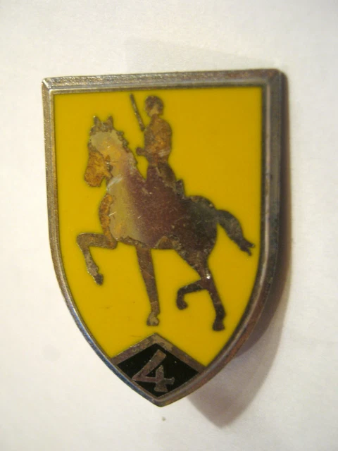 Insigne émail 4e Régiment De Cuirassiers - Jeanne D'Arc, Cavalerie, Original (TBE)