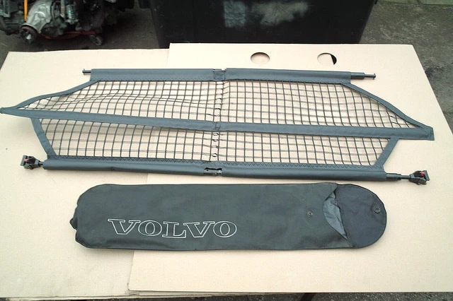 Genuine Volvo V40 Mk1 Cargo Net Dog Guard Luggage Compartment New 1999-2004 Nos