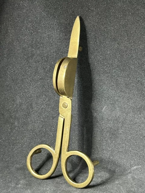 Vintage Antique Brass Footed Candle Wick Trimmer Scissors Candle Snuffer