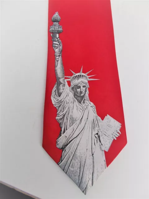 Vintage Statue of Liberty Red Tie Big Apple I Love NY Souvenir Patriotic Kitsch