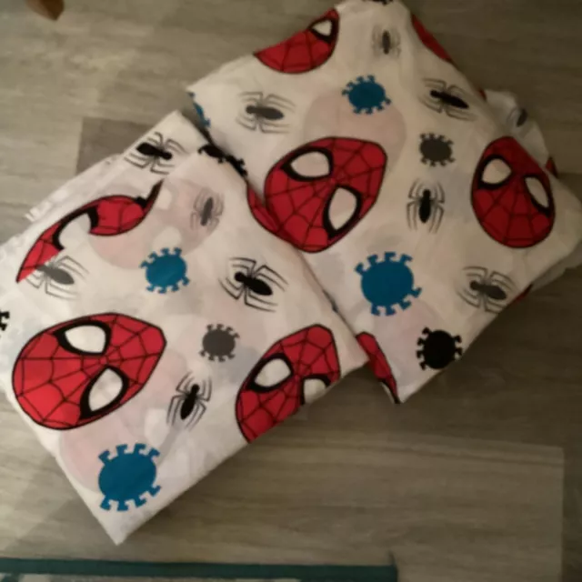 2 x Marvel Spiderman Double Bed Sheets, 1 fitted and 1 flat sheet