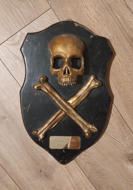 Large Macabre Wall Plaque Vintage Sign Crest Skull & Crossbones Curiosity Pirate