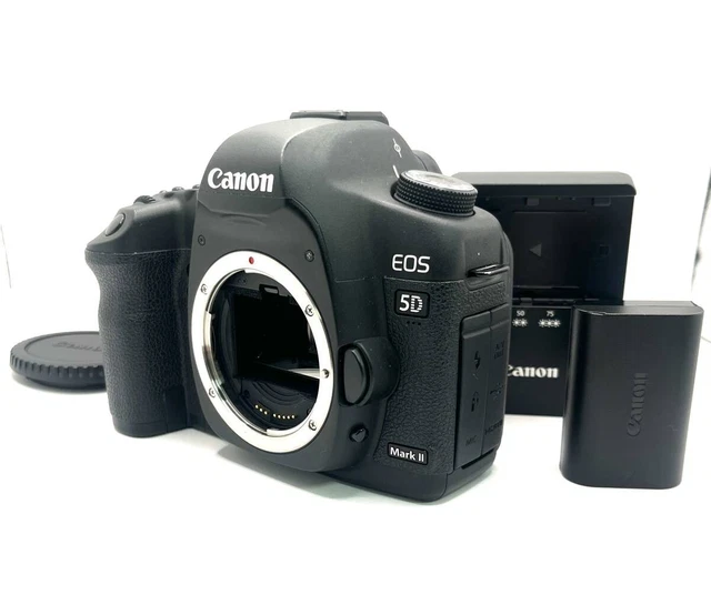 NUMBER OF SHOTS: 8,620 Canon EOS 5D Mark III Digital Camera