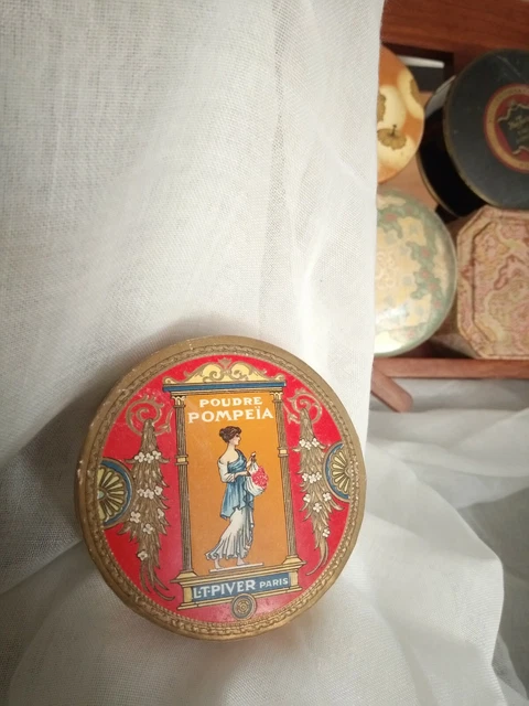 Boîte à Poudre Ancienne L.T PIVER POMPEIA – Carton Fantaisie Vintage