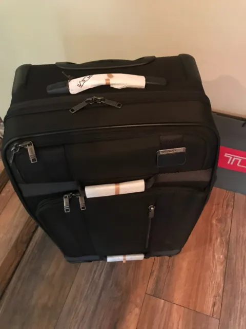 Tumi Merge Short Trip Expandable 4 Wheeled Packing Case 26" Black 3