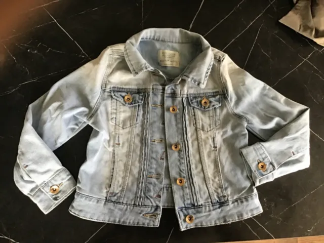 Girls Denim jacket Zara, size 6-7 years, gc