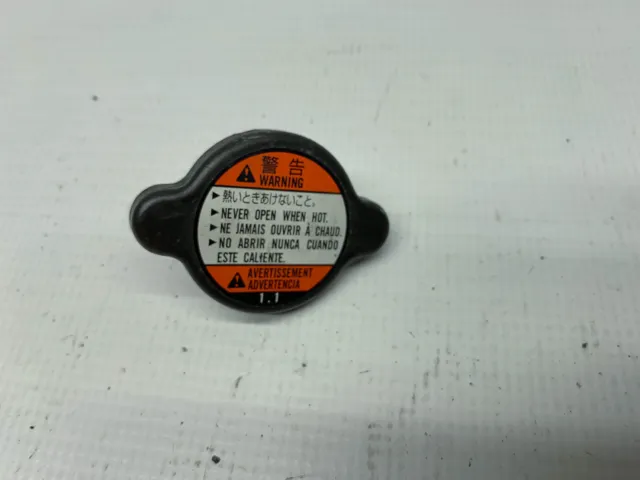 Suzuki GSX1300R Hayabusa Kühlerdeckel Verschluss Kappe radiator cap (7) 01'