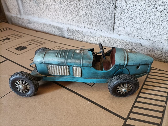 CAISSE DE VOITURE Ancienne En Tole EUR 10,00 - FR