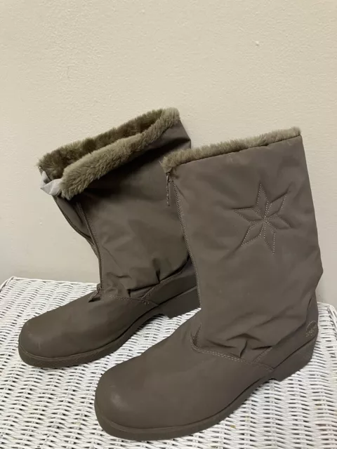 Totes Womens Winter Waterproof Snow Boots Taupe Brown Size 8 faux Fur Lined VGC