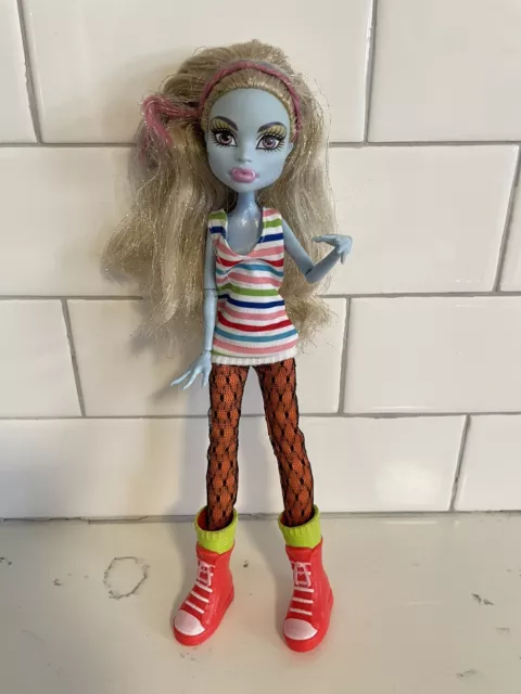 Muñeca bominable Monster High Abbey