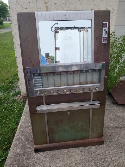 1950s Vintage National Candy Bar Vending Machine 10 pull Deco 20 cents