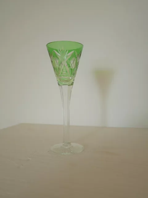 1 Ancien verre a liqueur cristal taillé Val Saint ST Lambert Louis couleur vert