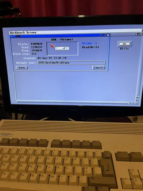 Commodore Amiga A1200 1200 Computer With Hard Drive, Power Supply And Mouse 2