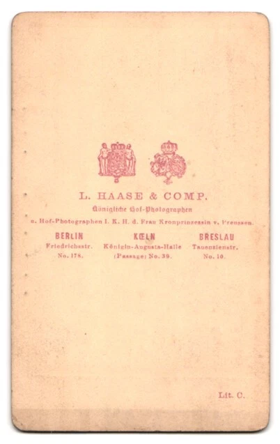 Fotografie L. Haase & Comp., Berlin, Friedrichstr. 178, Portrait Soldat in Unif 2