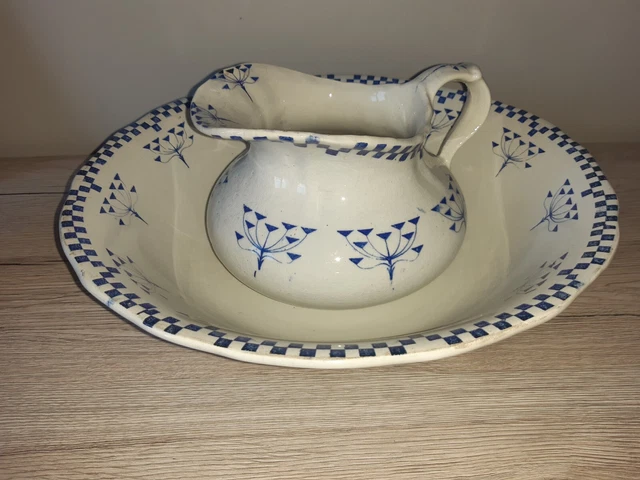 ANCIEN NÉCESSAIRE DE Toilette Cuvette et Broc Creil et Montereau Damier