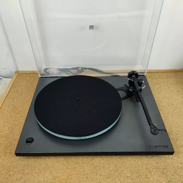 Rega RP3 HiFi Belt-Drive 2-Speed Turntable