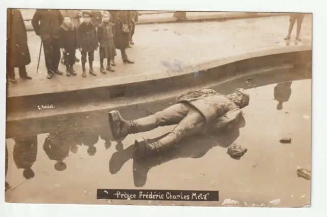 METZ - Moselle - CPA 57 - Military - Prince Frederic Overturned Statue Cp Photo