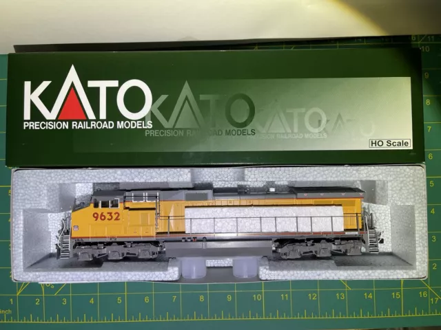 Kato HO Scale Union Pacific #9632 GE C44-9W Locomotive