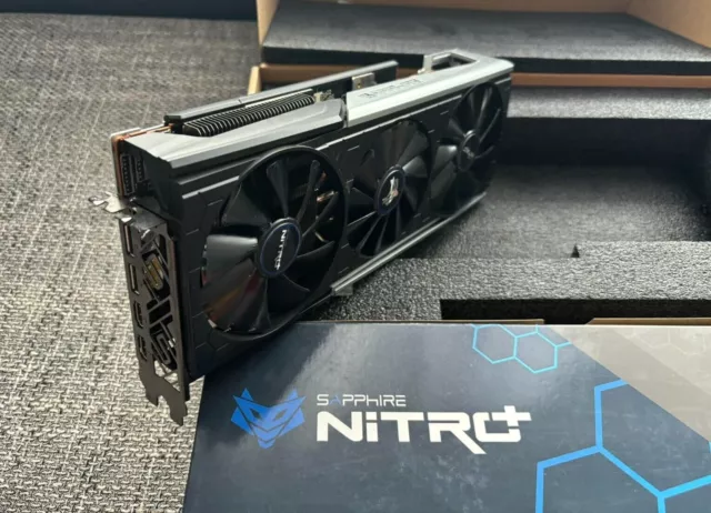 SAPPHIRE NITRO+ Radeon RX 5700 XT 8GB GDDR6 Grafikkarte (11293-03-40G)