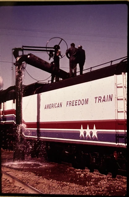 Vtg 35mm Slide American Freedom Train Railroad Train Engine Men ON Top Duplicate