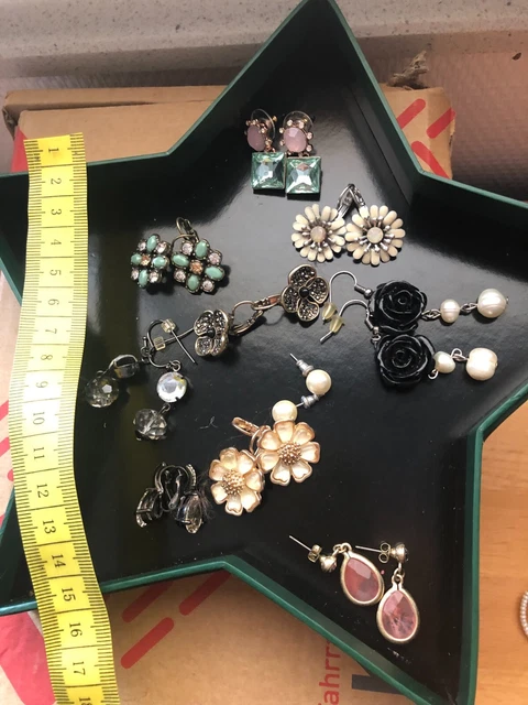 Große Modeschmuck-Auflösung Ohrringe, Armband, Ringe, Kette