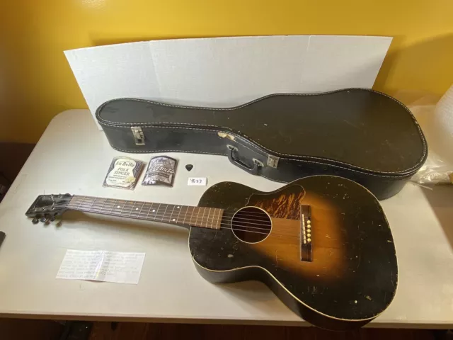 guitar Continental Music Co Cromwell Gibson Kalamazoo KG-14 acoustic case 40S3 guitar Continental Music Co Cromwell Gibson Kalamazoo KG-14 acoustic case 40S3