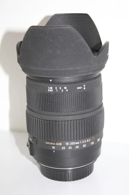 Sigma 18-200mm 1:3.5-6.3 DC OS HSM Objektiv für Canon EOS mit EFS Bajonett