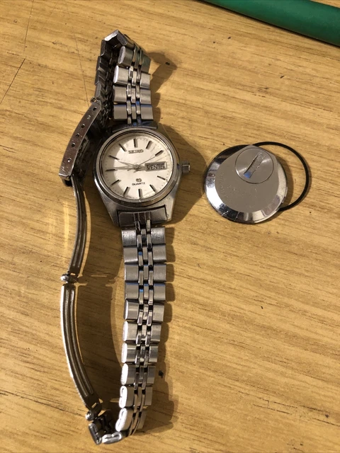 Montre SEIKO Quartz Incomplète - Pour Pièces De Rechange Ou Réparation - Occasion