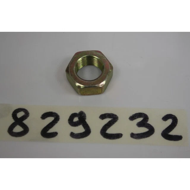 VOLVO dado di bloccaggio della flangia 985929 OE ricambio nuovo VOLVO dado di bloccaggio della flangia 985929 OE ricambio nuovo