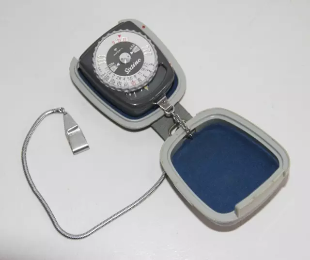 Gossen Sixtino  Film Camera Light Exposure Meter  with strap & case. Working.