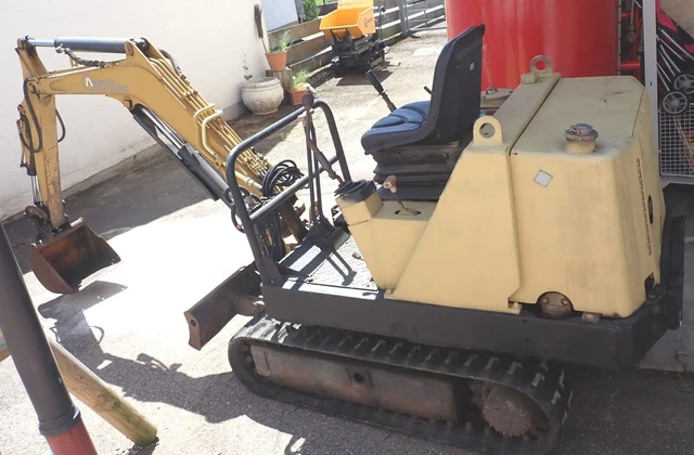 Yanmar B17 Minibagger gebraucht verkauft zum Schlachten funktioniert siehe Text