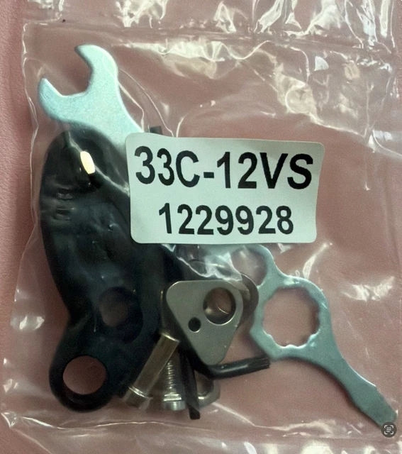 Pièce De Moulinet Penn International 130ST - Bride De Fixation (rod Clamp Screw) 34C-130ST, Neuve