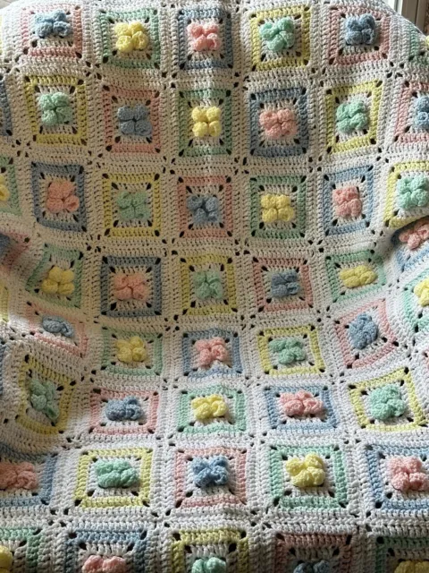 Pastel White Crochet/knit Granny Square Throw Baby Blanket Afghan 3D Flowers