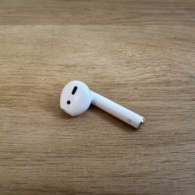 Genuine Apple AirPods 2nd Generation Replacement Gen 2 RIGHT AirPod Only - A2032
