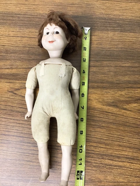 Antique Bisque Kammer & Reinhardt Socket Head Porcelain Doll Cloth Body Signed 2
