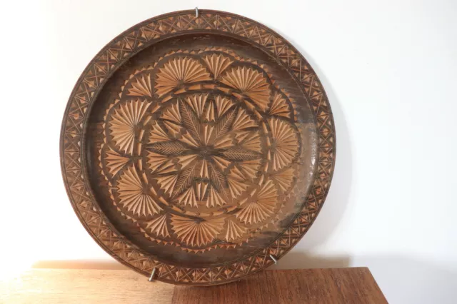 Ancien Vintage Très Belle Assiette En Bois Sculptée 28cm