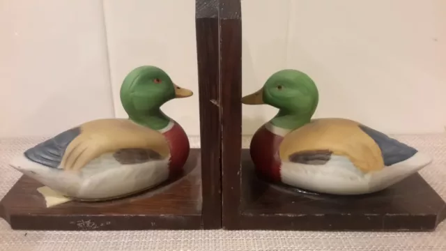Pair of Vintage Wooden Hunting Duck Decorative Book Ends