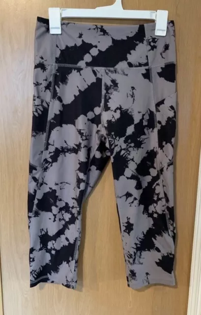 Jessica Simpson Capri Leggings- Large