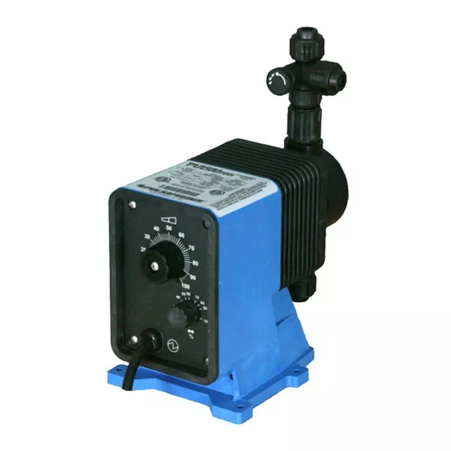 Pulsafeeder Chemical Metering Pumps 6 GPD Max Flow Rate @ 150 PSI PVDF