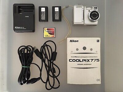 Nikon Coolpix 775 Fotocamera Digitale with 128 MB memory card